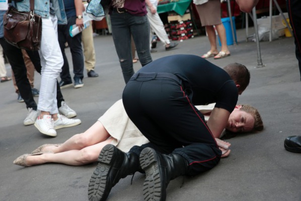 France: malaise d'une ancienne ministre, agressée sur un marché