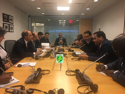 La délégation mauritanienne aux réunions annuelles de du FMI et de la BM rencontre le vice- président du FMI chargé de l’Afrique et le directeur de l’Afrique du Nord et du moyen Orient