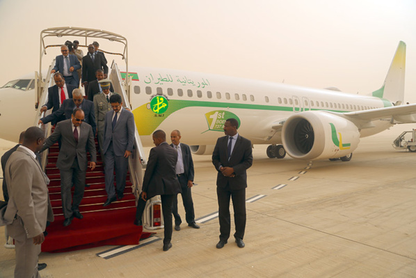 Le Président de la République supervise la réception par la Mauritania Airlines d'un nouvel avion de type Boeing