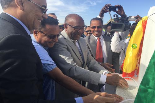 Pose de la première pierre pour la construction du siège de l'Agence de la CNAM à Nouadhibou