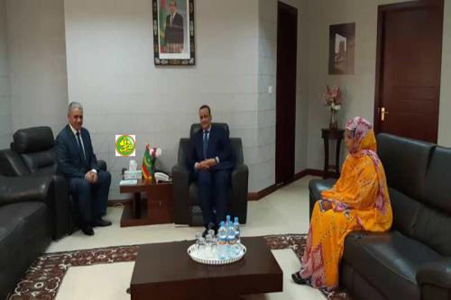 Le ministre des Affaires étrangères s’entretient avec le chargé d’affaires de l’ambassade de Libye à Nouakchott