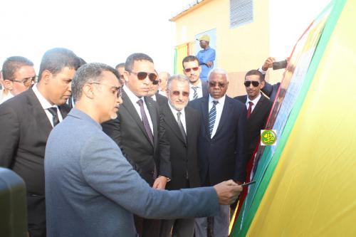 Le ministre du Pétrole préside l’inauguration de l’extension du réseau électrique de la ville d’Akjoujt