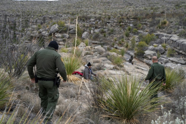 La traque des clandestins à la frontière désertique du Texas