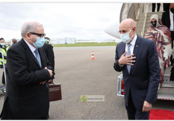 Arrivée du Président de la République à Paris