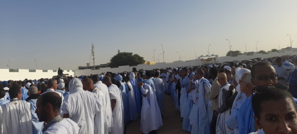 Une foule immense à la prière mortuaire d’Ahmed Hamza