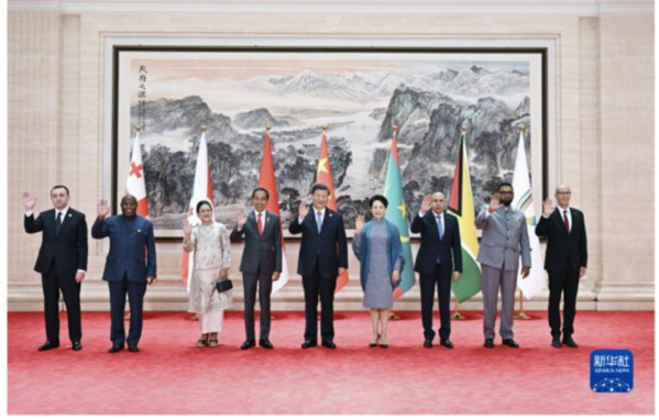 Le Président de la République assiste à un banquet de bienvenue offert par le Président chinois à l’occasion de l’ouverture des Jeux mondiaux universitaires