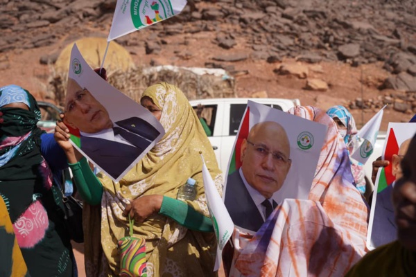 Adrar toujours : Le Délégué Général de TAAZOUR inaugure une école à Mhaïreth et s'engage à étudier les problèmes liés à l'approvisionnement en eau du village-oasis