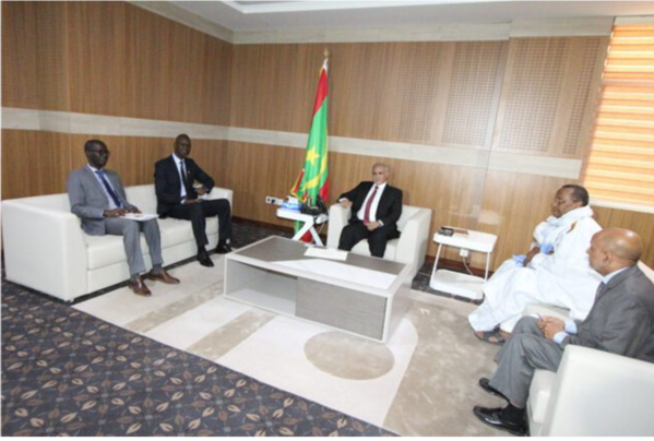 Le Président de l’Assemblée nationale reçoit l’ambassadeur du Sénégal