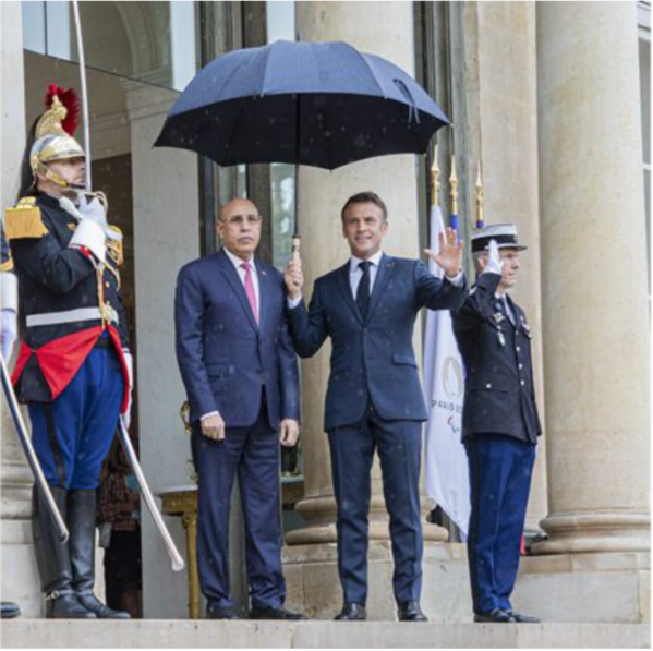 Le Président de la République, Président de l’Union africaine s’entretient avec le Président français du renforcement de la coopération et des questions d’intérêt commun