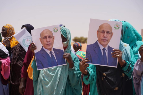 Le Délégué Général de TAAZOUR inaugure, depuis Bourat, 52 boutiques communautaires offrant 104 opportunités d'emploi aux jeunes