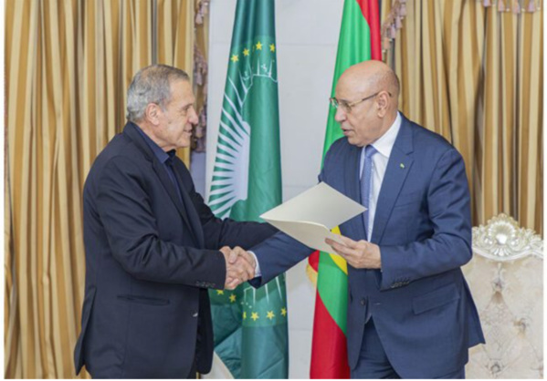 Le Président de la République, Président de l’Union africaine reçoit un message écrit du Président de l’Autorité Palestinienne