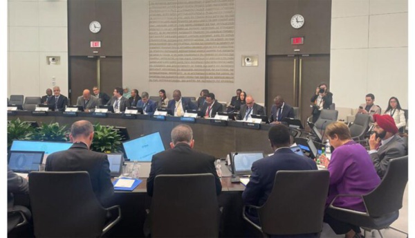 Le ministre de l’Économie et des Finances et le Gouverneur de la Banque Centrale participent à la table ronde du G7 Afrique