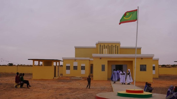 Le délégué général de Taazour inaugure une école dans le quartier d’El Jadida à Tidjikja