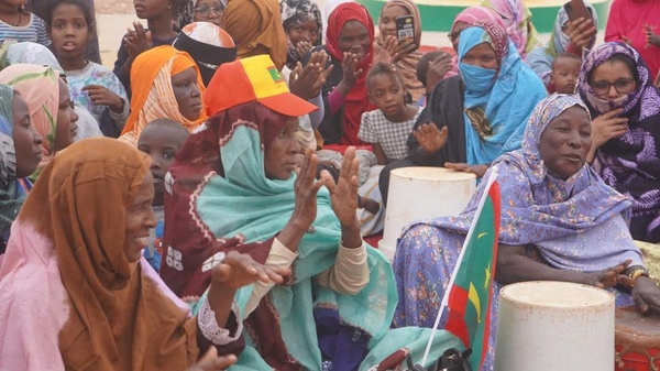 Le délégué général de Taazour inaugure une école dans le quartier d’El Jadida à Tidjikja