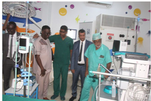 Inauguration d’une salle d’opération pédiatrique au centre hospitalier mère-enfant