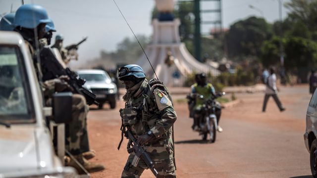 Attaque d'un convoi de l'ONU en Centrafrique: un Casque bleu tué, 4 disparus, 8 blessés