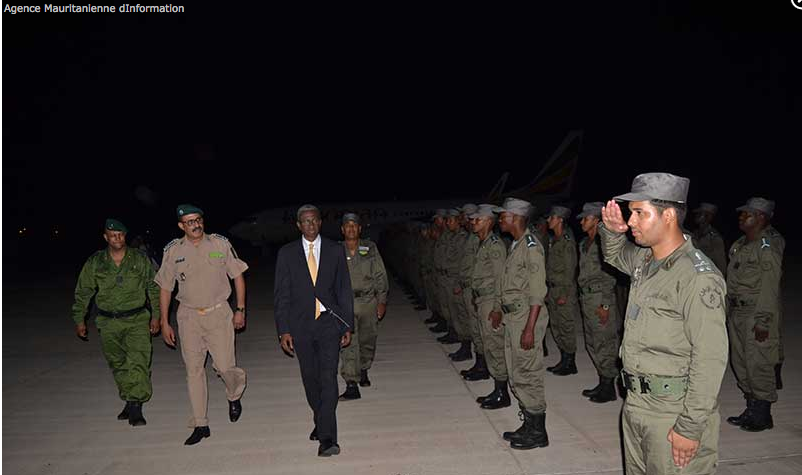 Le ministre de la Défense salue la troisième unité de la gendarmerie nationale à son départ de Nouakchott pour la République de Centrafrique