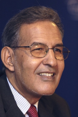 Ould Daddah assure que 18 % des mauritaniens soutiennent les reformes constitutionnelles