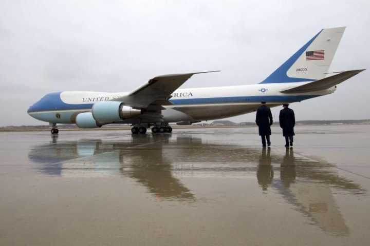 Les futurs Air Force One seront des Boeing destines a une compagnie russe