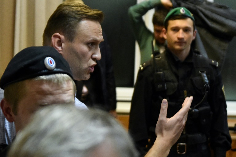 Russie: Navalny appelle à manifester le jour des 65 ans de Poutine