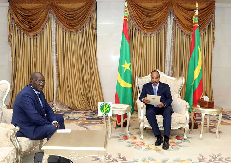 Le Président de la République reçoit un envoyé spécial du président sénégalais