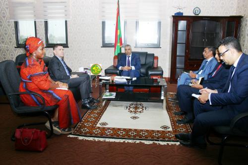 Le ministre de l’Économie s’entretient avec l’ambassadeur d’Amérique en Mauritanie