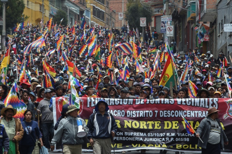 Bolivie: la présidente par intérim tente de pacifier le pays