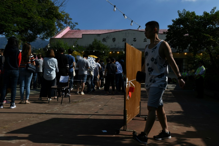 Elections à Hong Kong: participation record après des mois de contestation