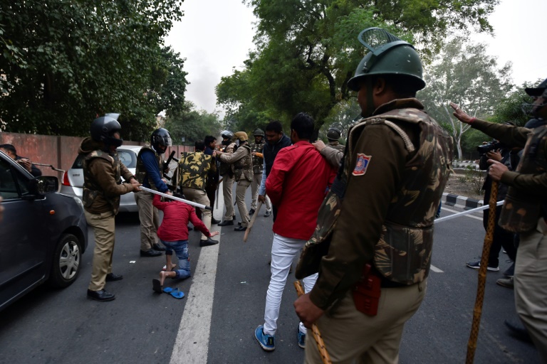 Inde: le mouvement contre la loi sur la citoyenneté s'embrase