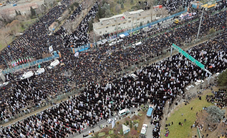 Iran: l'ayatollah Khamenei minimise les manifestations anti-pouvoir