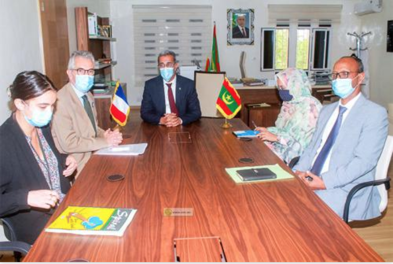 Le ministre des Pêche s’entretient avec l’ambassadeur de France à Nouakchott