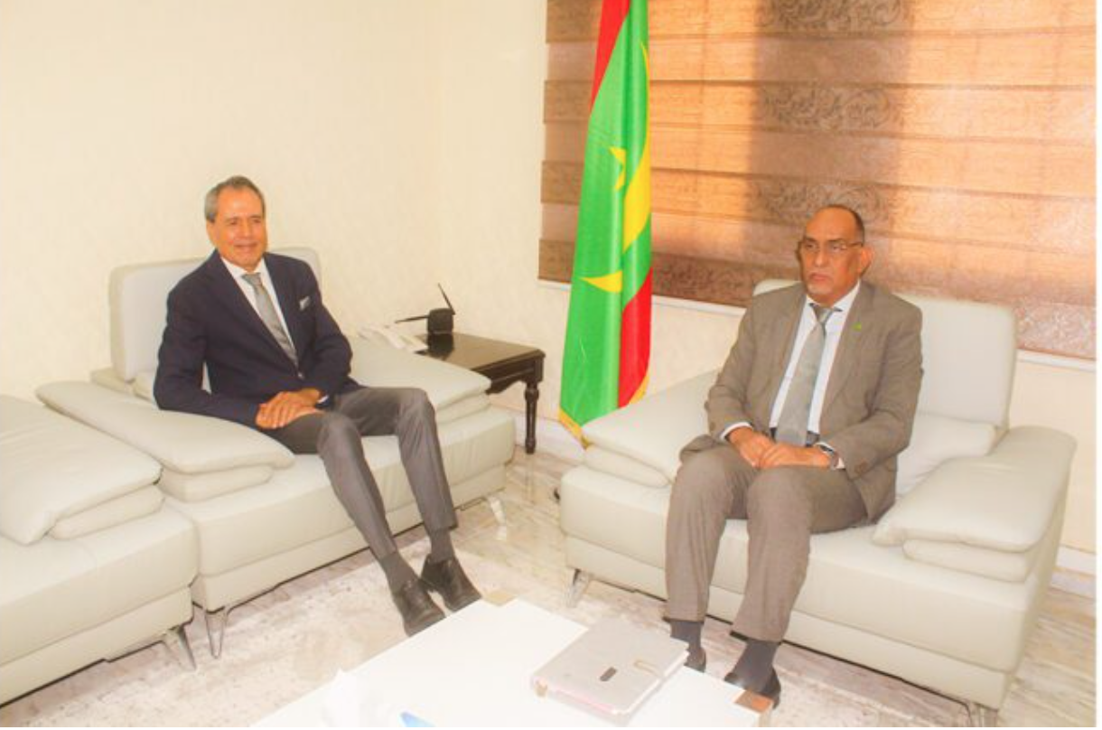 Le ministre des Finances reçoit l’ambassadeur du Maroc