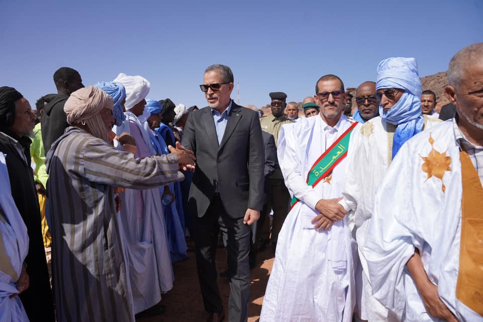 Adrar toujours : Le Délégué Général de TAAZOUR inaugure une école à Mhaïreth et s'engage à étudier les problèmes liés à l'approvisionnement en eau du village-oasis