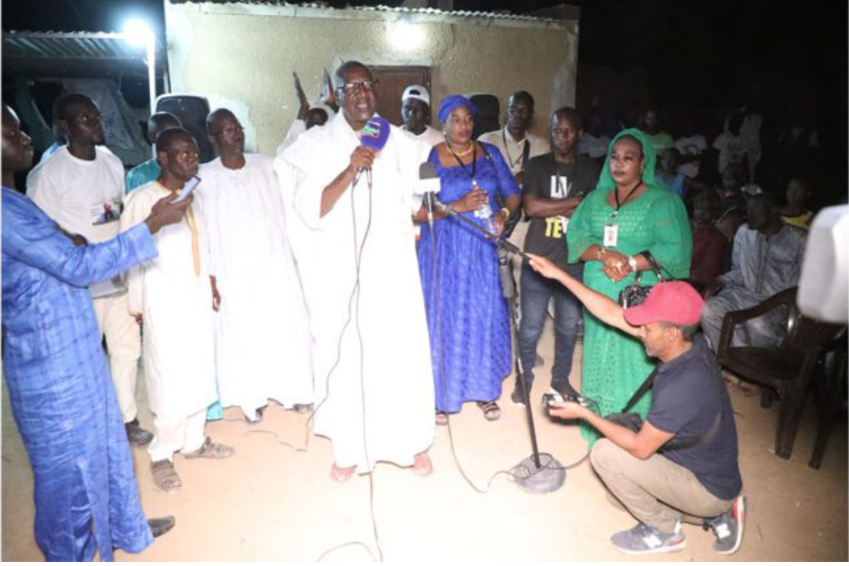 Le candidat à la présidentielle Mamadou Bocar Ba préside un rassemblement populaire à Mbagne