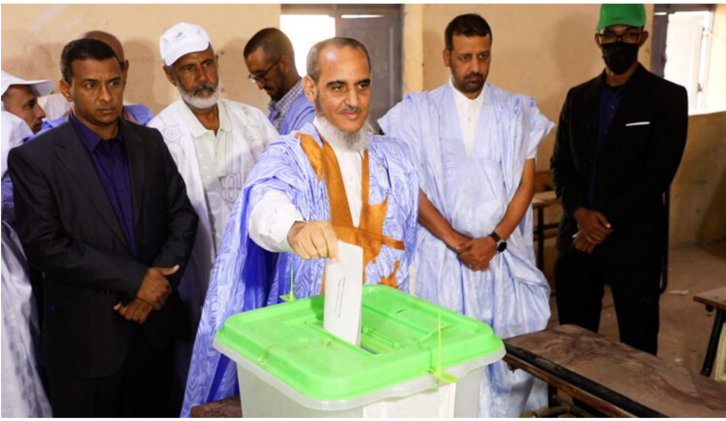 Le candidat Hamadi Sidi Mokhtar a voté au bureau n° 6 au collège N0 3 de la Moughataa d’Arafat