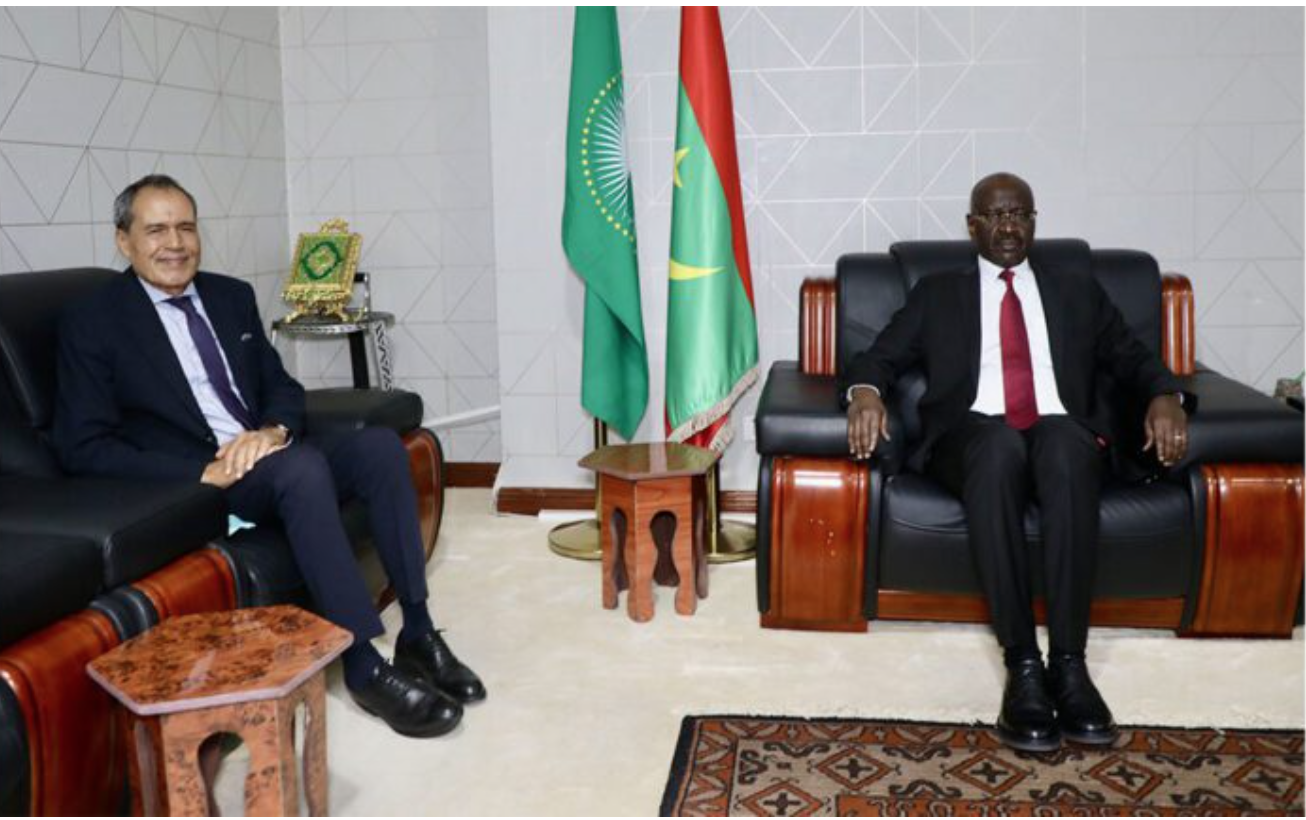 Le ministre des Affaires étrangères reçoit l’ambassadeur du Maroc