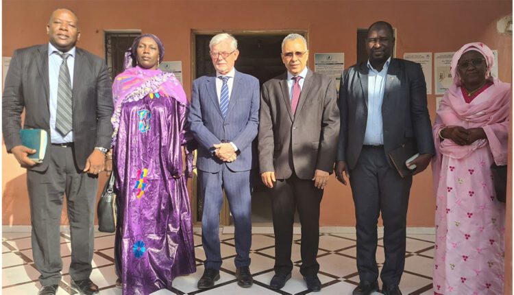 L’ambassadeur de l’UE visite la Commission nationale des droits de l’homme et salue ses efforts