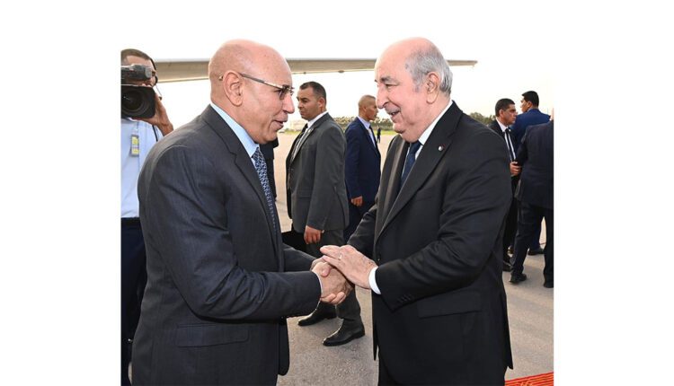 Le Président de la République arrive à Alger pour participer à la célébration du 70ème anniversaire de la Révolution algérienne