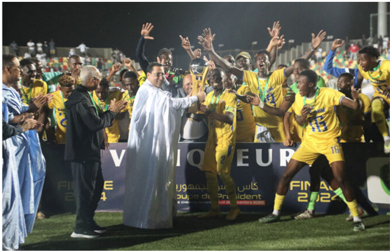 Le Premier ministre supervise le match final de la Coupe du Président