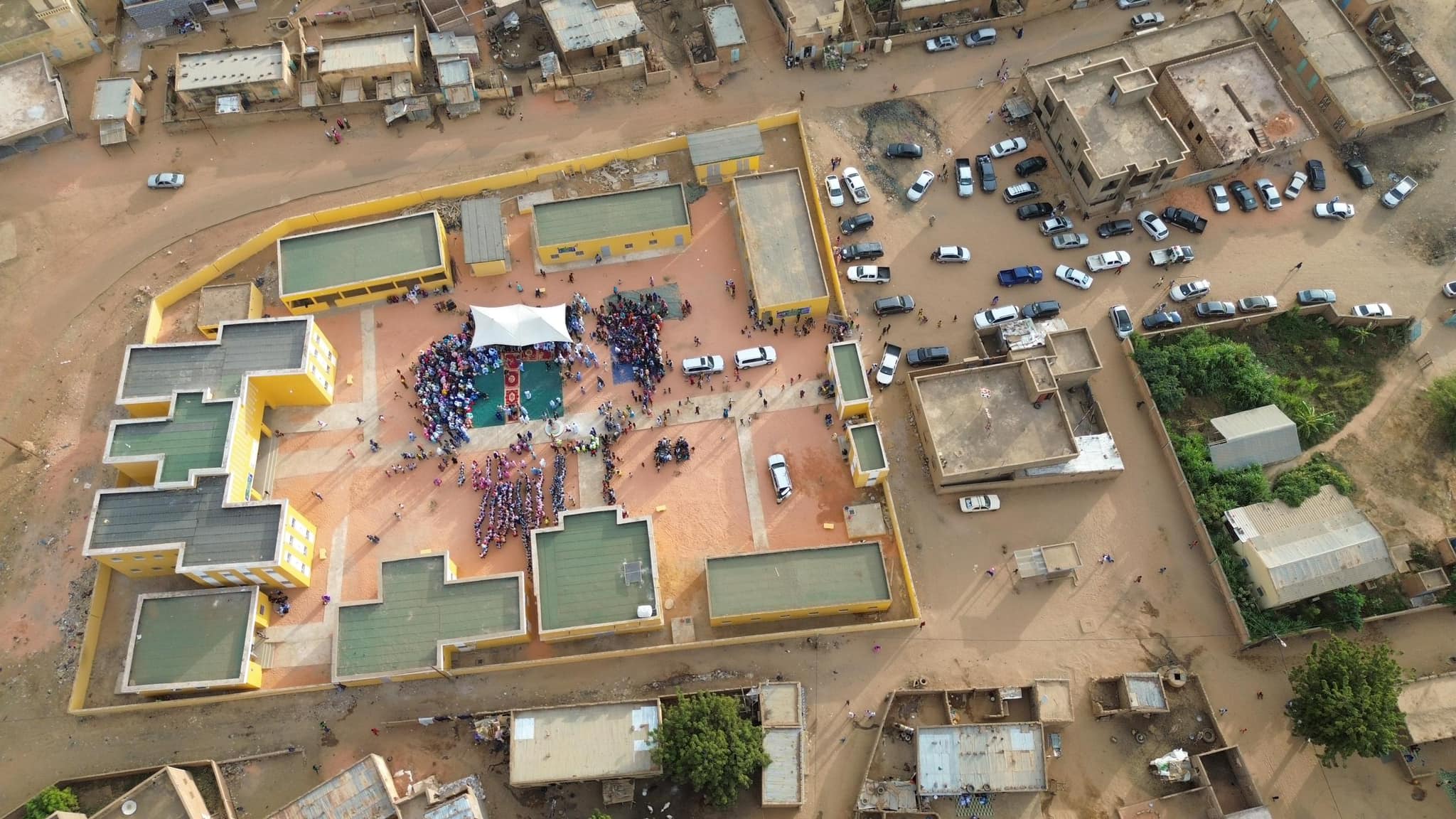 Le délégué général de TAAZOUR inaugure des structures éducatives et visite le projet Dari à Kaédi