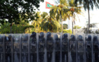 Maldives: le Parlement bouclé par l'armée