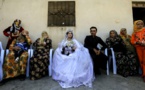 Rouge à lèvres, danse et mixité: premier mariage à Raqa post-EI