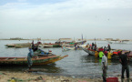 Nouadhibou : Des pêcheurs et parents des victimes de la collision en mer protestent devant la wilaya